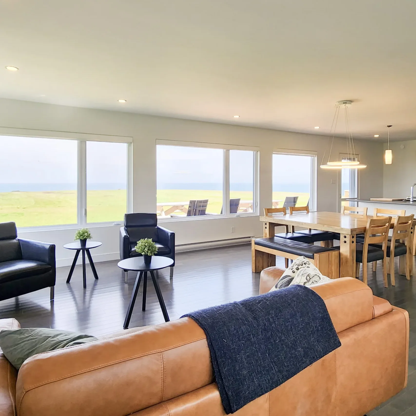 Maison Mer – Îles de la Madeleine accommodation – 05/19/2025